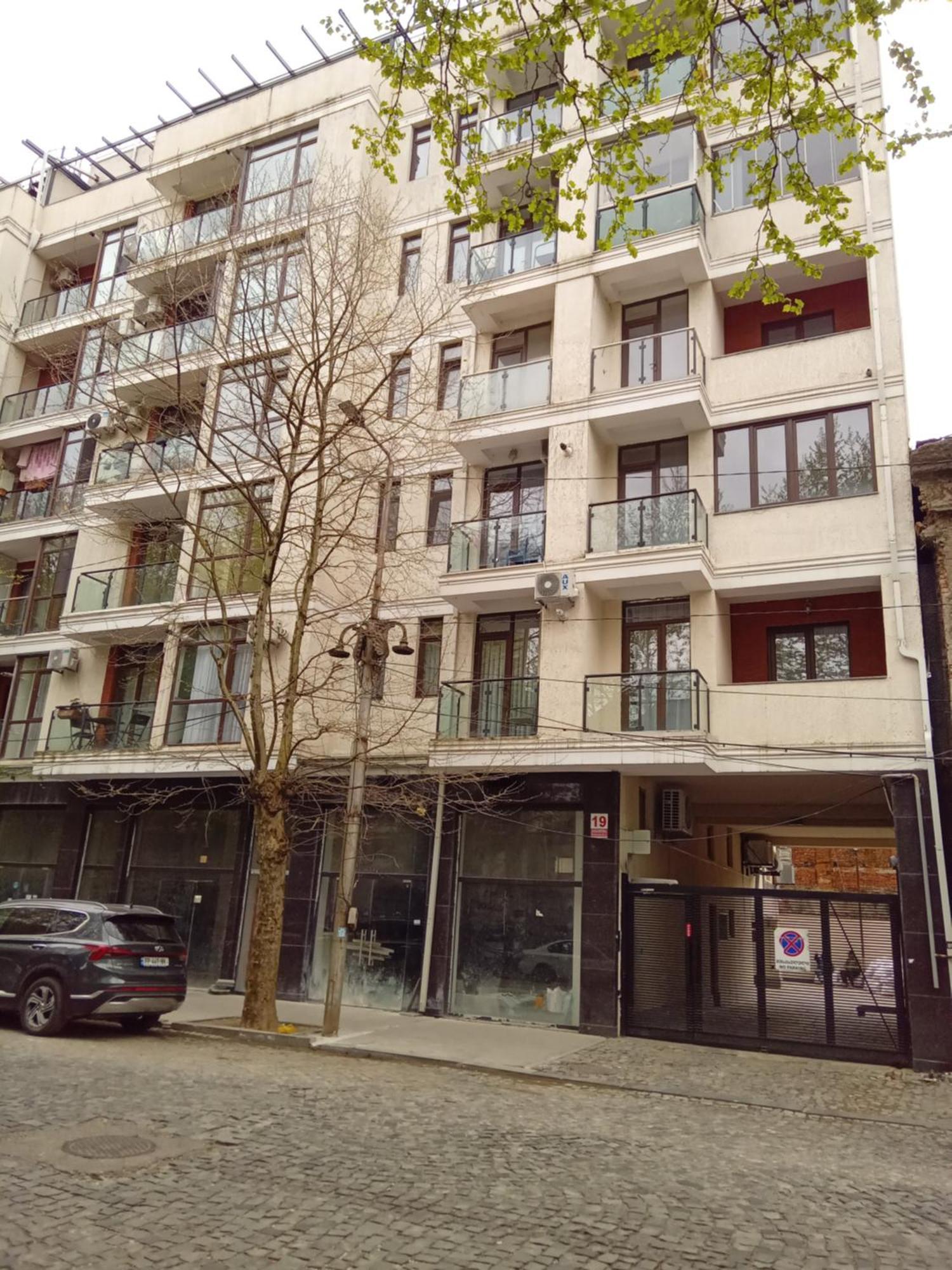 Picasso Apartment Koutaïssi Extérieur photo